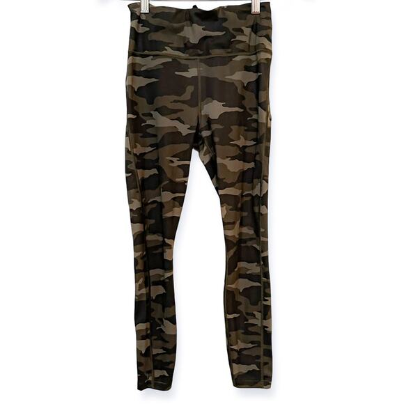 3 FOR $50! 🎁 ATHLETA Ultimate Stash Pocket Camo 7/8 Tight in SuperSonic … - Picture 2 of 6